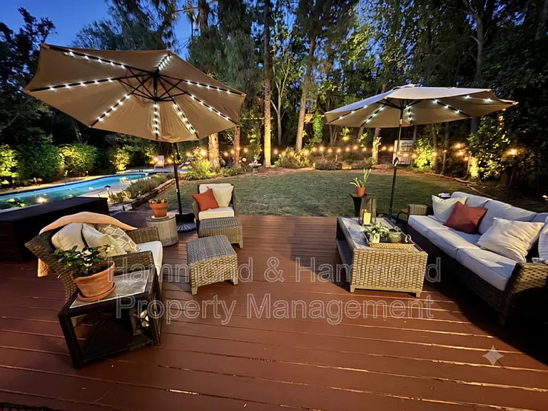 8422 Fable Ave — Photo 45