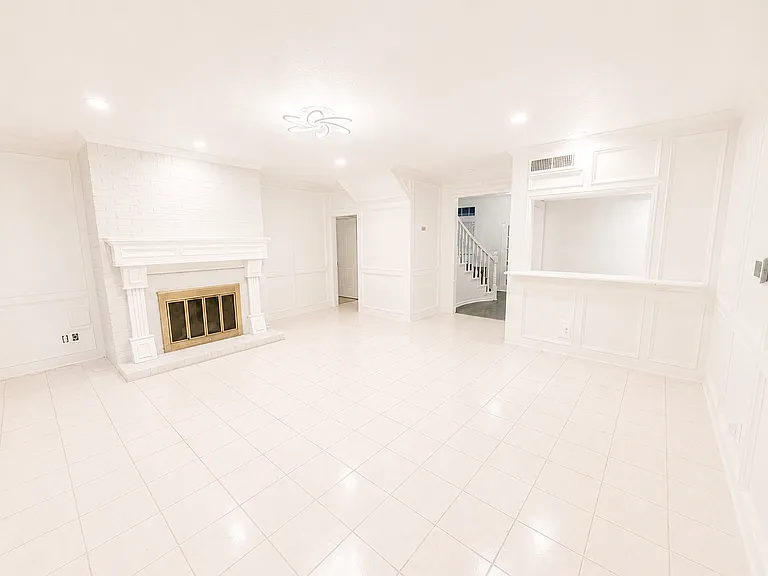 7218 Holder Forest Ct — Photo 52