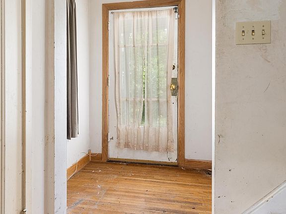 5th image of 1508 W Forrest Hill Ave