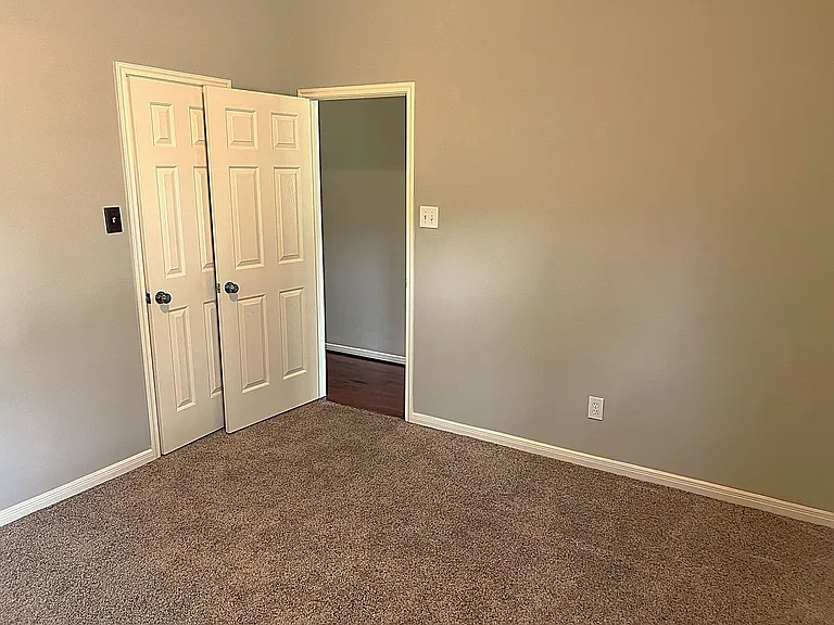 18718 Walden Forest Dr — Photo 26