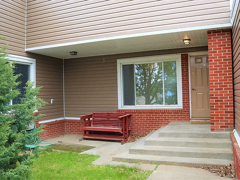 127 Crescent Dr — Photo 13