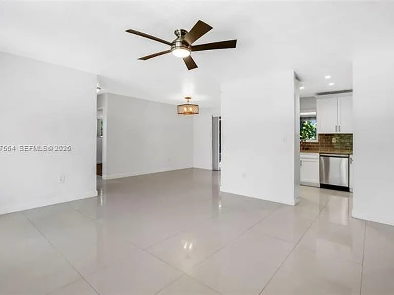 9841 Dominican Dr #9841 — Photo 9