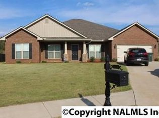 14176 Woodcove Ln, Harvest, AL 35749
