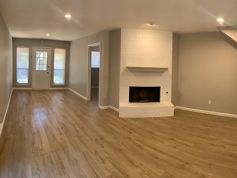 3120 Oak Ridge Point — Photo 4