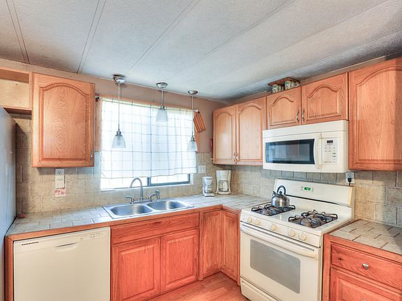 4th image of 10280 W Altadena Dr