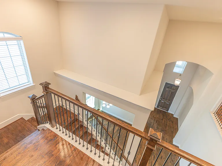 825 Warwick Blvd — Photo 46