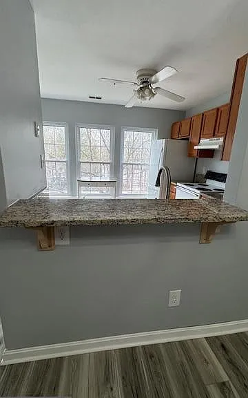 7927 Foxcrest Ct #7927 — Photo 5