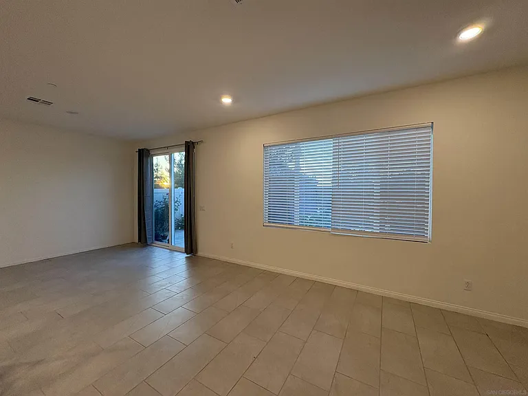 420 Appleton Way — Photo 11