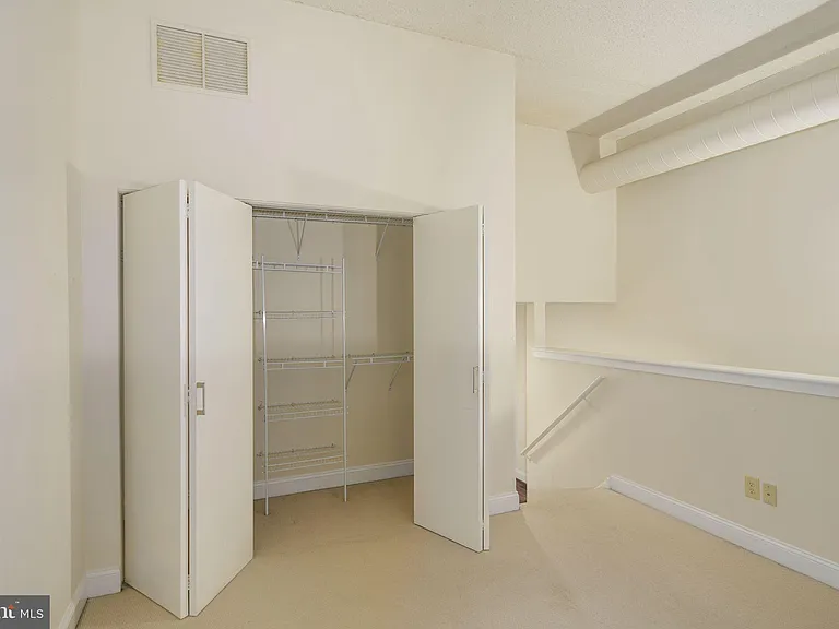 2429 Locust St #41-213 — Photo 9