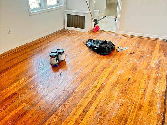 2nd image of 3620 Parsons Blvd #5DA