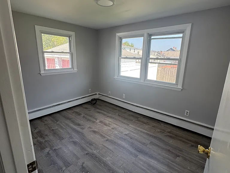 310 Evergreen St #1 — Photo 3