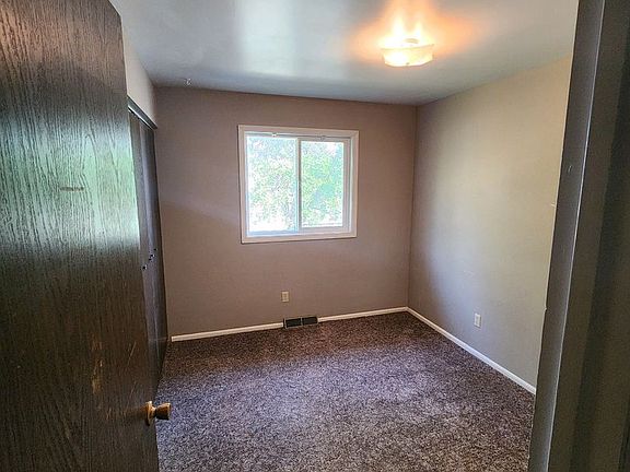 5th image of 310 Kennedy St #A
