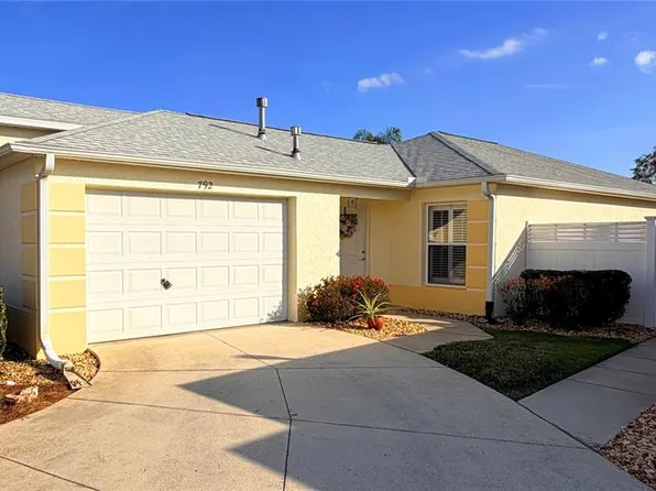 792 Chappells Dr, The Villages, FL 32162