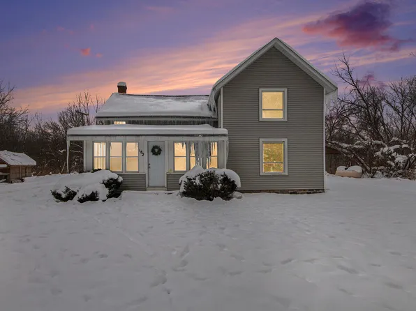 182 40th St, Allegan, MI 49010