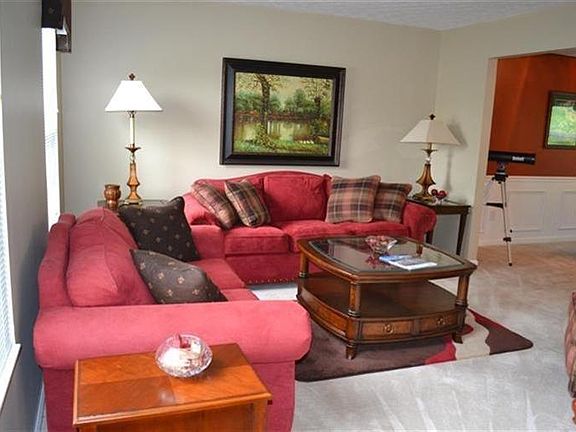 3rd image of 5508 Lakeside Dr