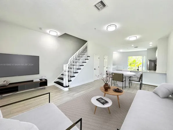 2457 NE 14th St #2457, Pompano Beach, FL 33062