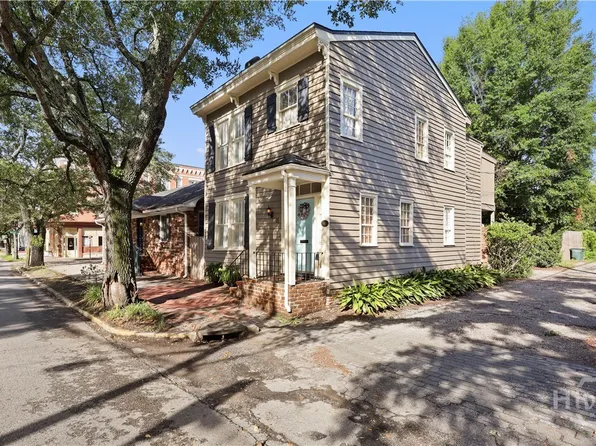 111 E Broad Street, Savannah, GA 31401