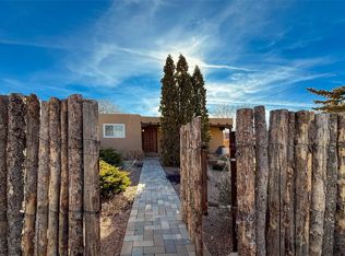 222 E Houghton St, Santa Fe, NM 87505