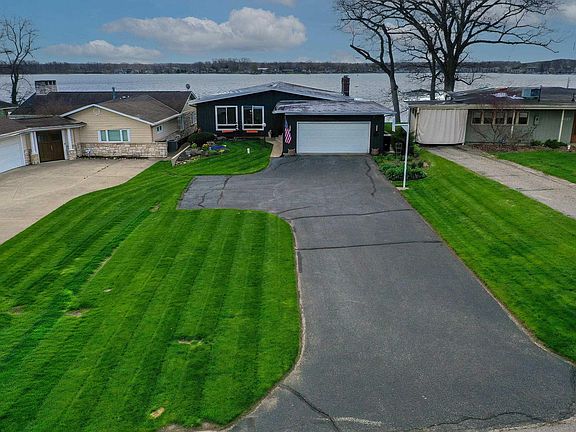 2nd image of 1043 E Northshore Dr
