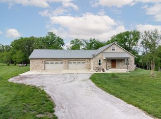 677 Plant School Ave, Greenville, IL 62246