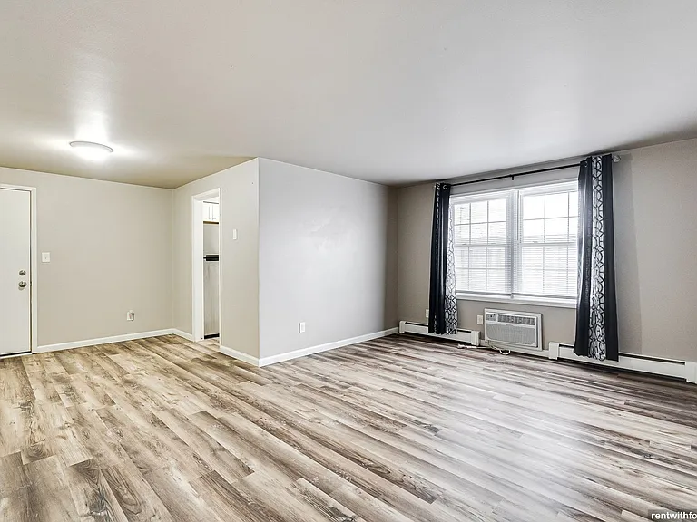 2032 Preble Ave. — Photo 2