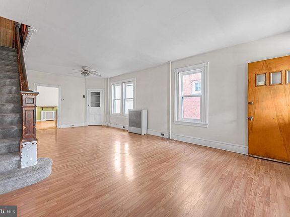 5th image of 812 Stanbridge St
