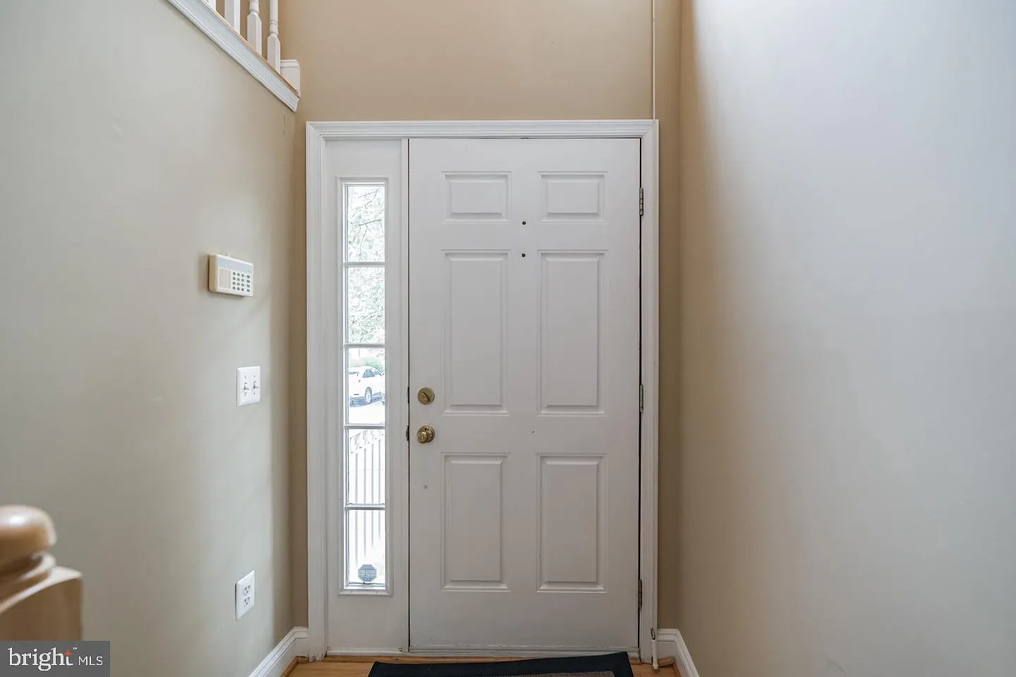 3 bed, 3.5 bath, 1966 sqft, $4,000 — Photo 3