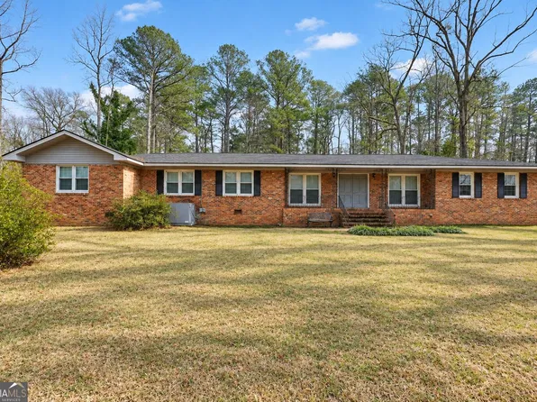 2058 Graham Rd, Macon, GA 31211