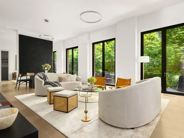 17 Jane Street image 1 of 13