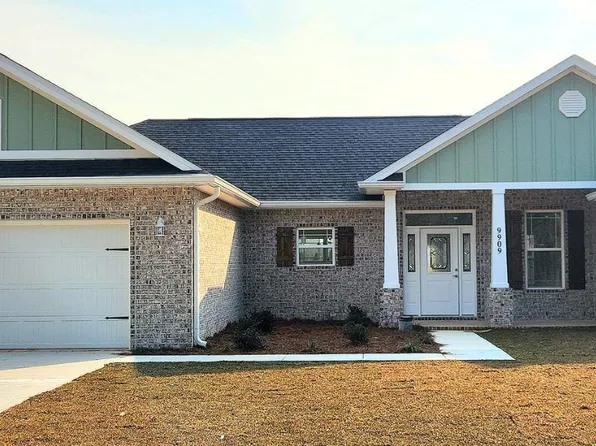 9909 Shangri La West Rd, Milton, FL 32570