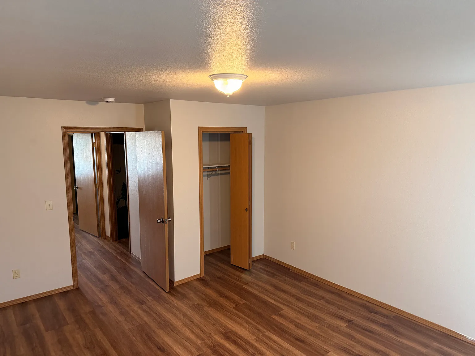 3 bed, 1528 sqft, $2,300 — Photo 4