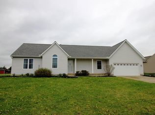 135 Almahurst Rd, Pataskala, OH 43062