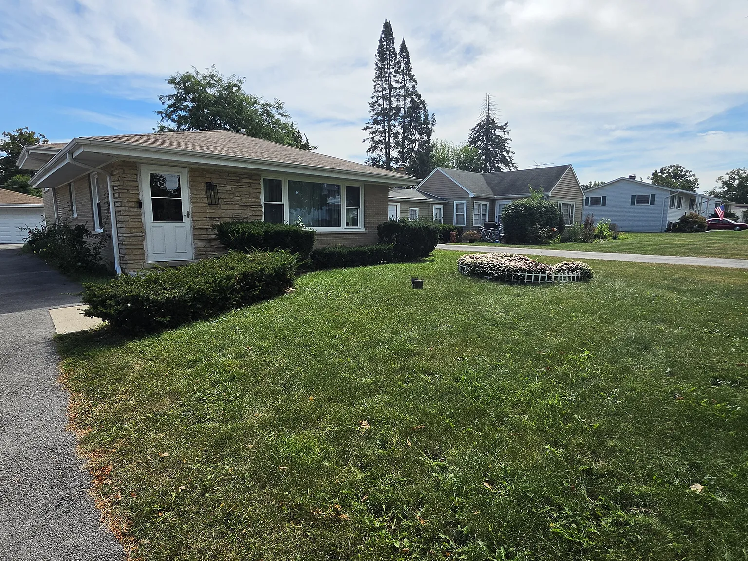 3 bed, 1661 sqft, $3,495 — Photo 1
