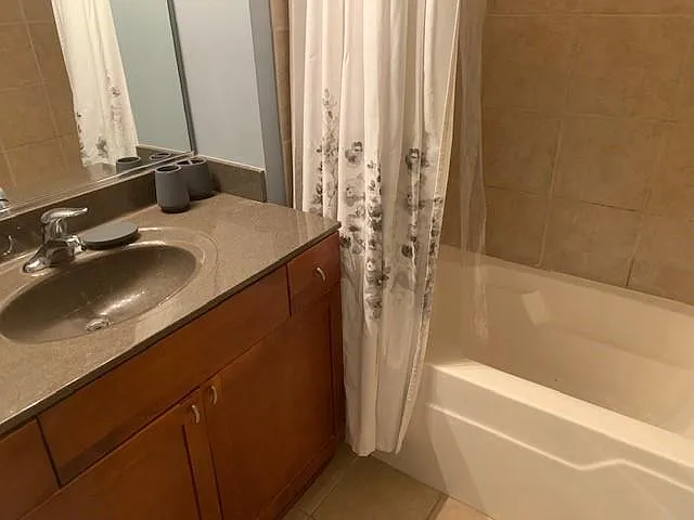 Soaking tub.