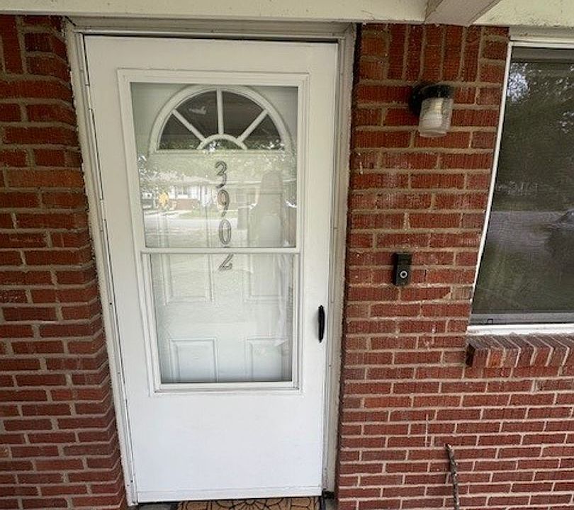 1st image of 3902 Aurora St