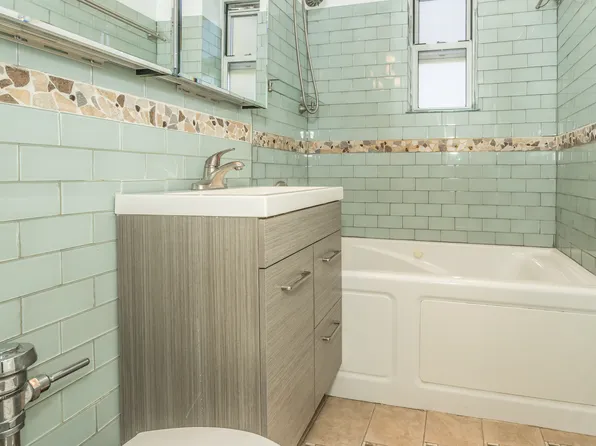 55-25 31st Avenue image 16 of 31