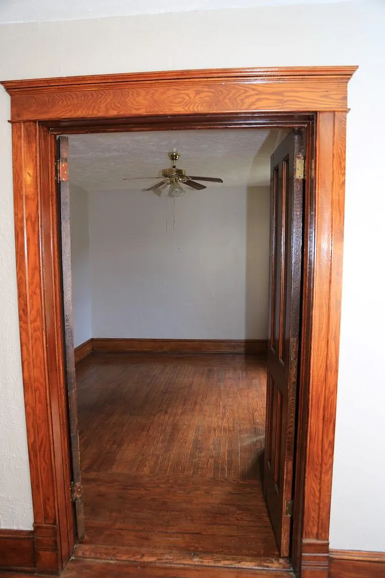 2 bed, 1000 sqft, $1,600 — Photo 4