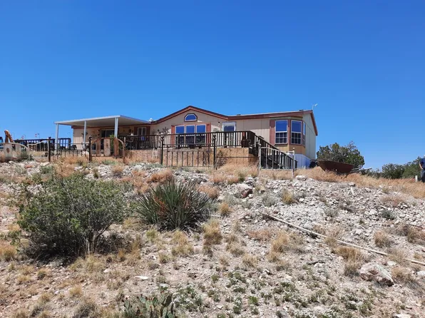 26100 W Moon Mountain Trl, Seligman, AZ 86337