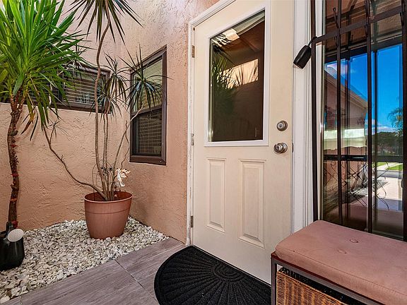 4th image of 8260 Summerbreeze Lane