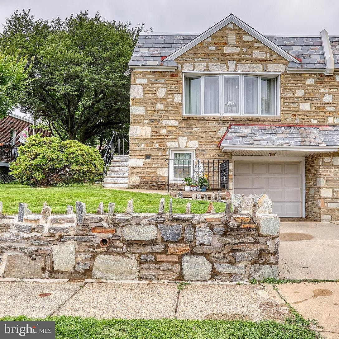 2913 Walnut Hill St, Philadelphia, PA 19152 | Zillow