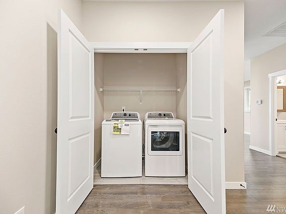 5th image of 10218 F St E