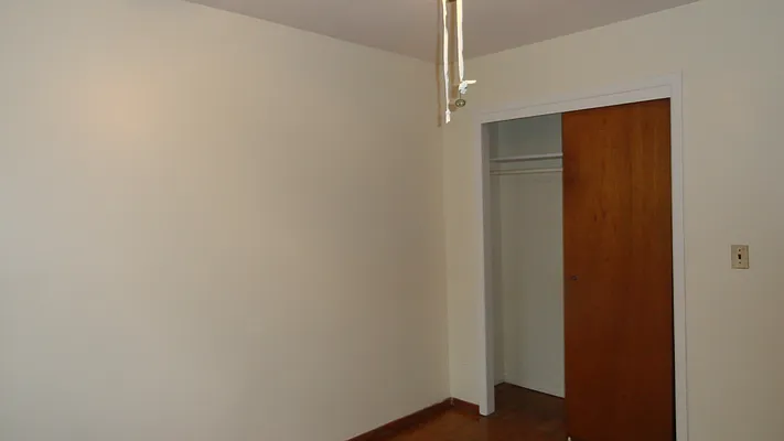 Rented by Halvatzis Realty | media 1