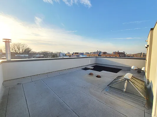 Rented by Cheskel Meisels, LREB | media 3