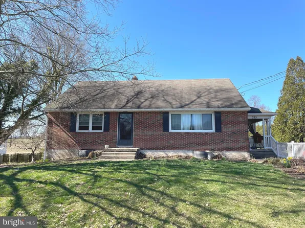 325 Galen Hall Rd, Reinholds, PA 17569