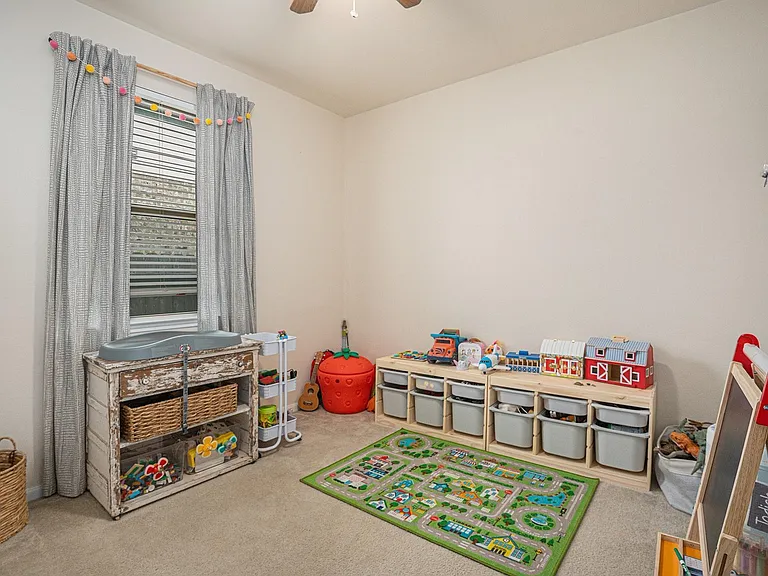 2449 Pamplona Ln — Photo 15
