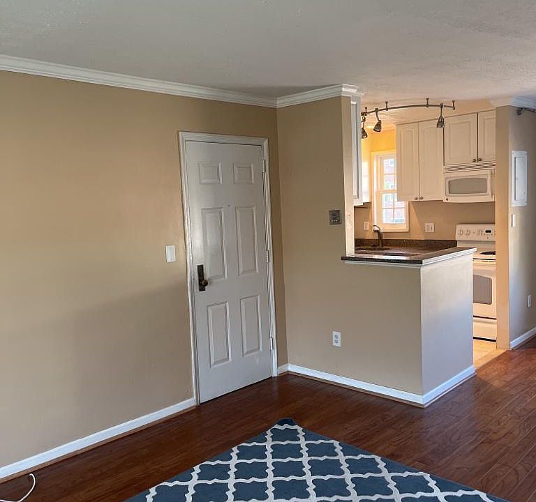1st image of 1704 W Abingdon Dr APT 202