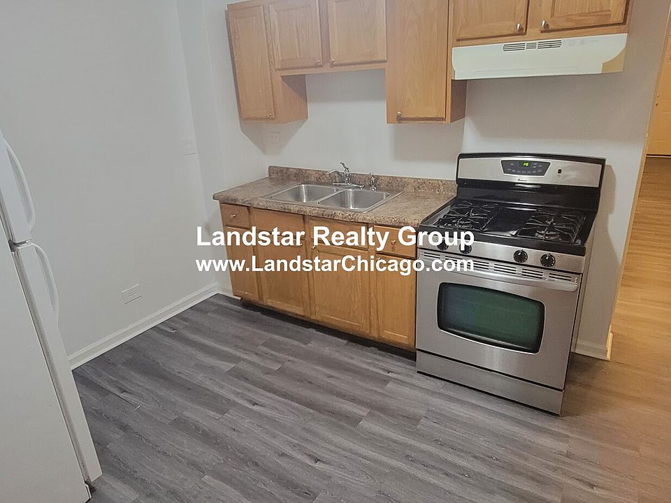 1st image of 3811 W Montrose Ave #1E