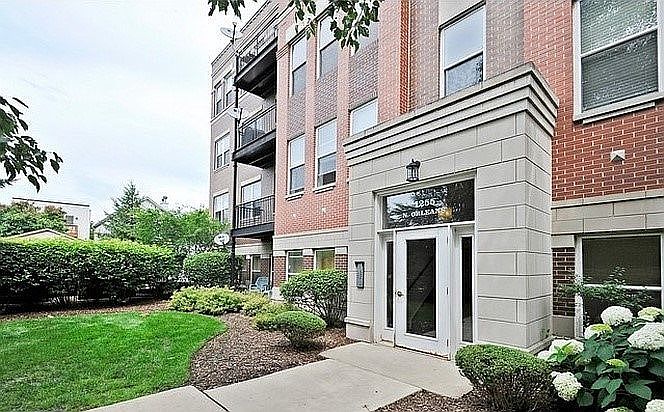 1st image of 1255 N Orleans St #1203