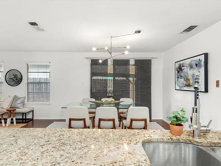 5108 Emerald Forest Dr — Photo 13