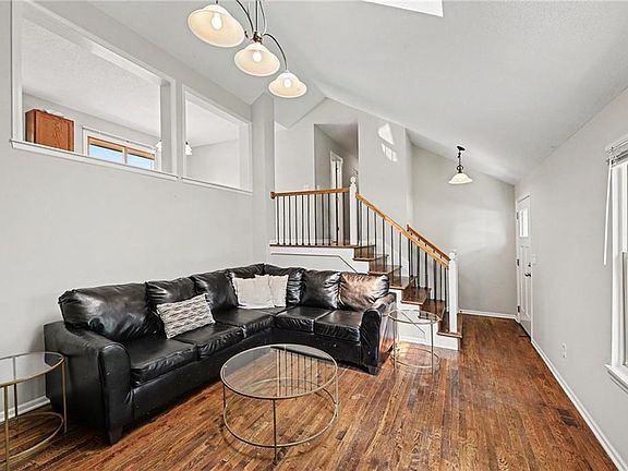 5th image of 9812 W 51st St